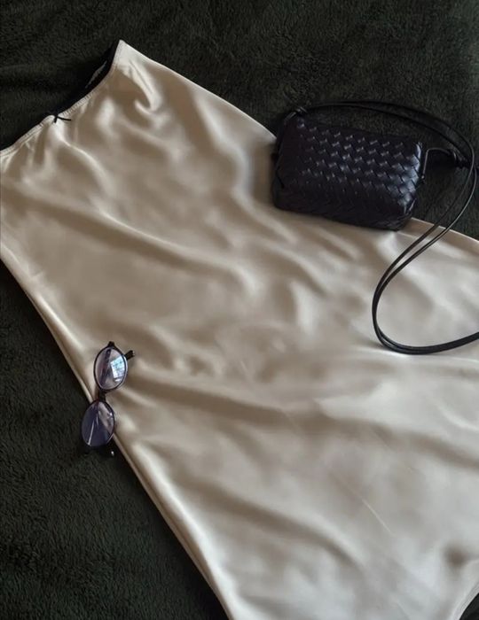 Сумка в стилі Bottega Veneta.