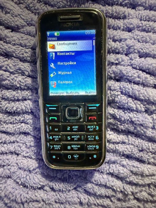 Продам мобільний телефон Nokia 6233