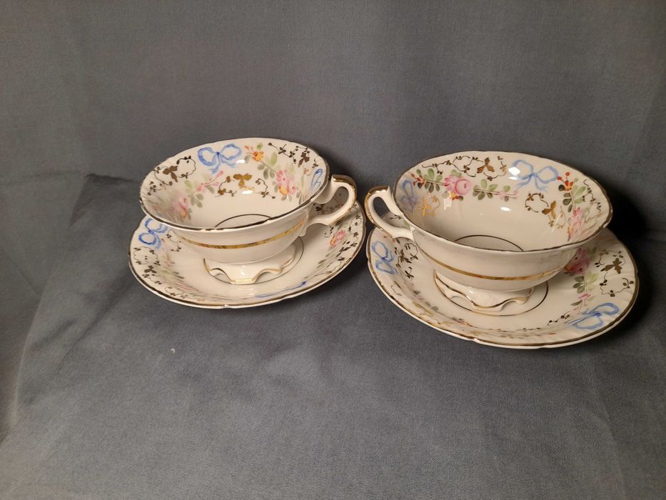 Chavenas de chá Vista Alegre antigas-- Serviço Lacinhos