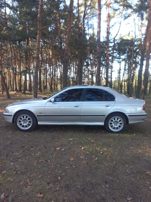 Продам BMW 520 i