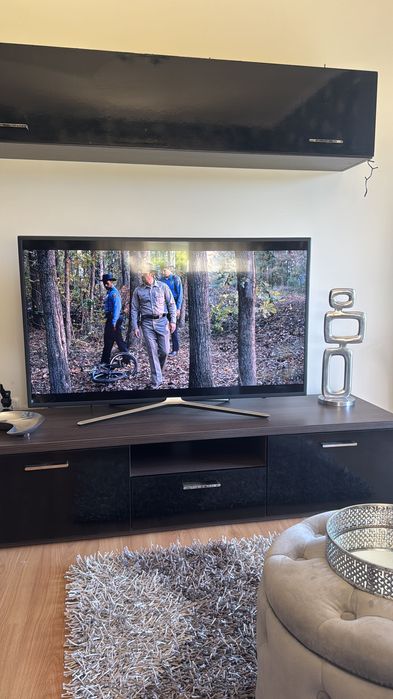 Vendo sala de jantar completa e móvel de tv