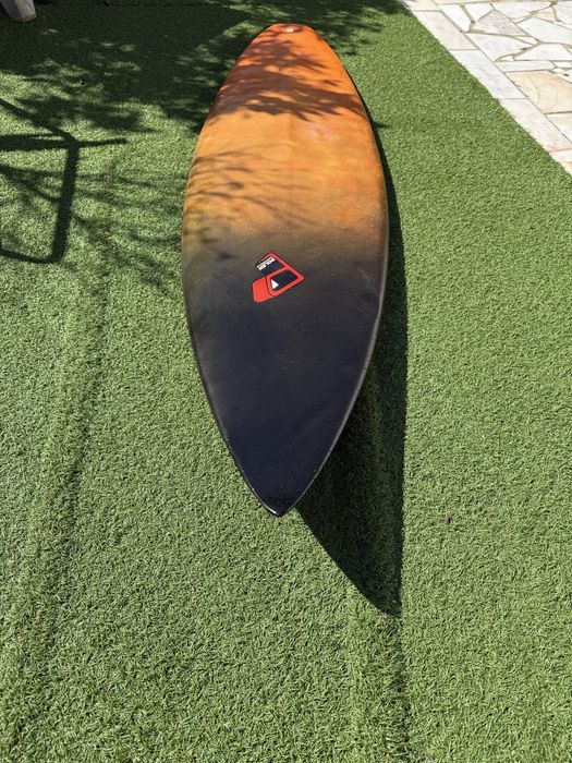 Polen surfboard 6’4