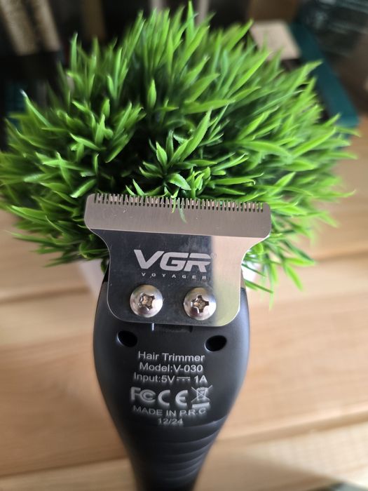 Машинка стрижки волос, триммер VGR 030 трімер бороди тример голови