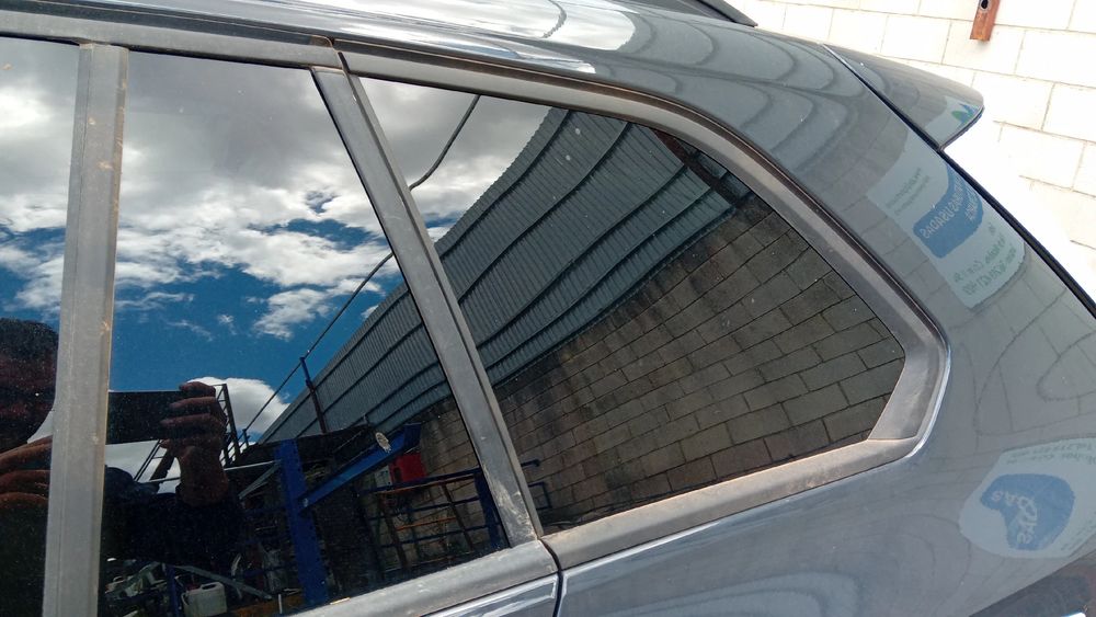 Vidro do painel trás esquerdo VOLKSWAGEN Golf VIII Variant (CG5)