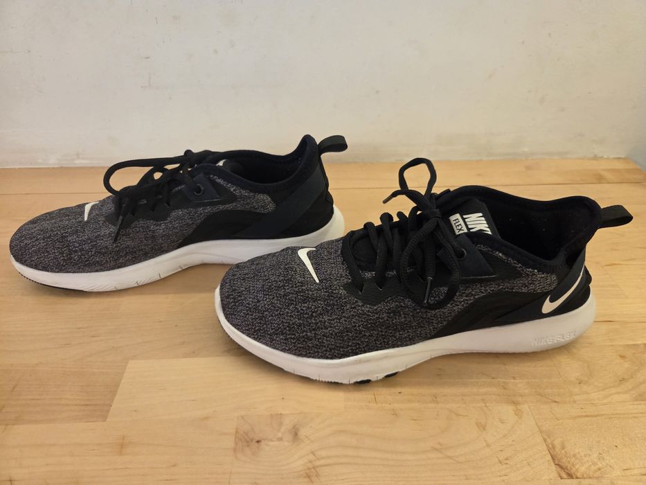 buty sportowe nike