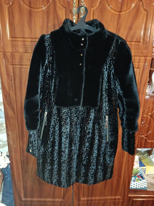 Шуба жіноча зимова