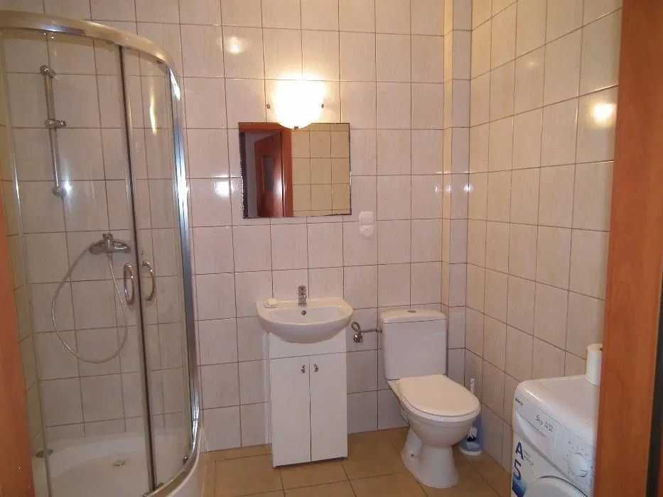 Pokoje dla pracowników na al Warszawskiej 105