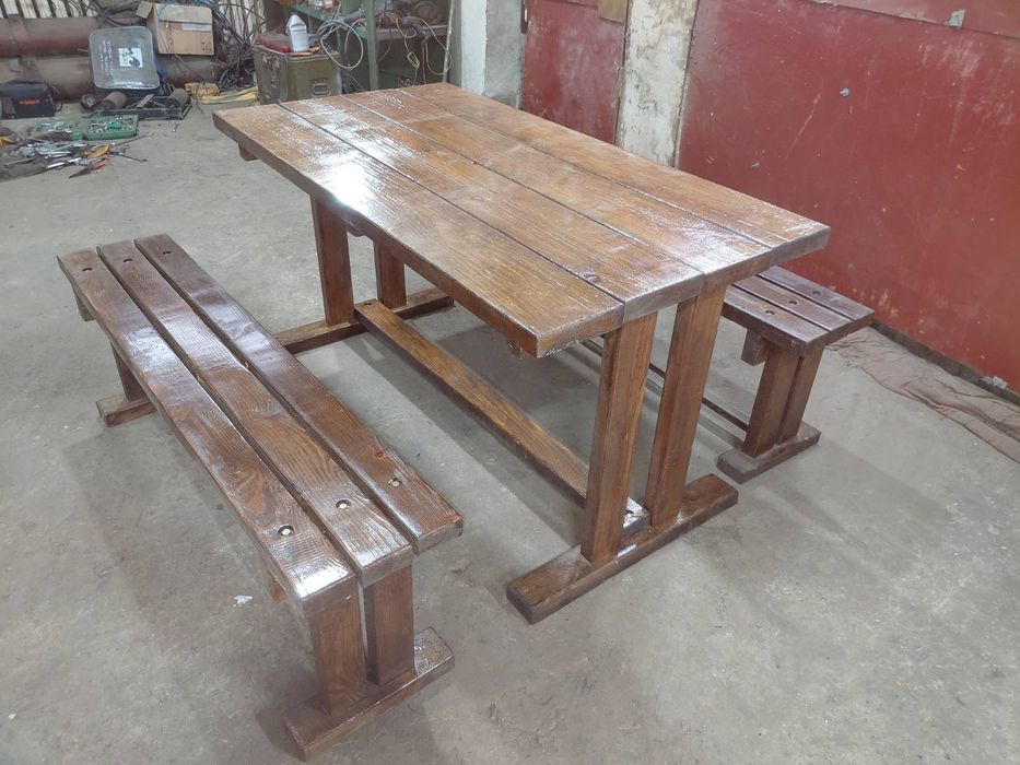 Комплект, стол + две лавочки