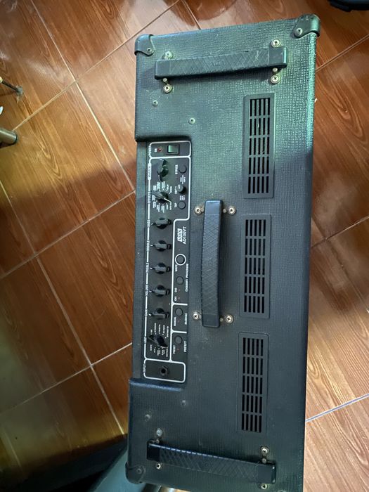 Amplificador de guitarra VOX ad100 vt xl 2x12