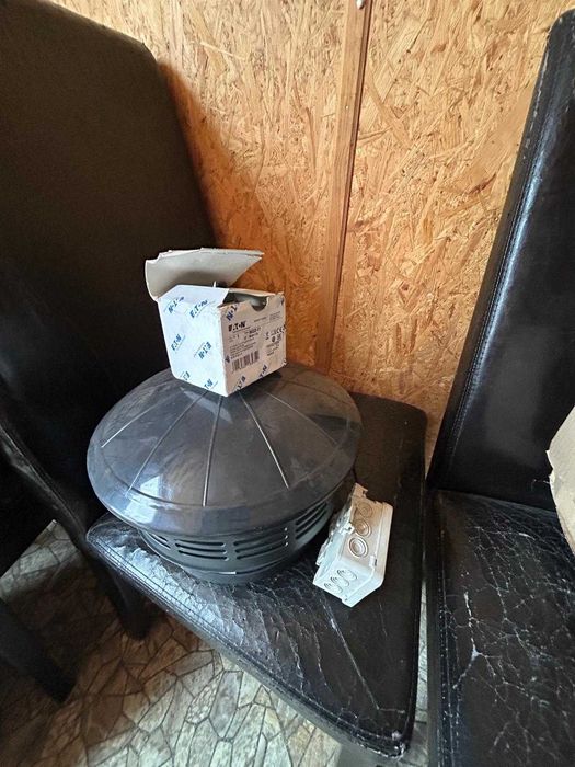 Wentylator dachowy  fi 200. 70w , 220 v. Nowy