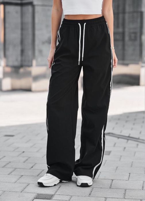 Спортивні штани палаццо широкі з мереживом