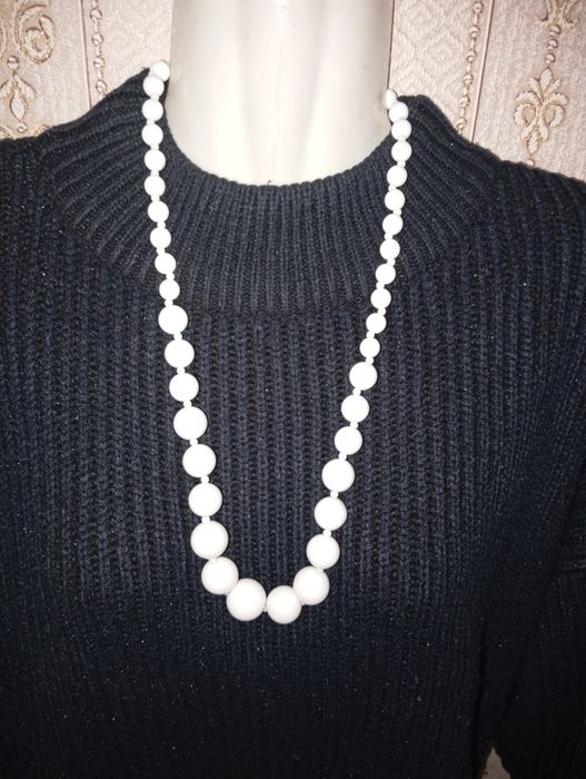 Масивні буси,прикраса