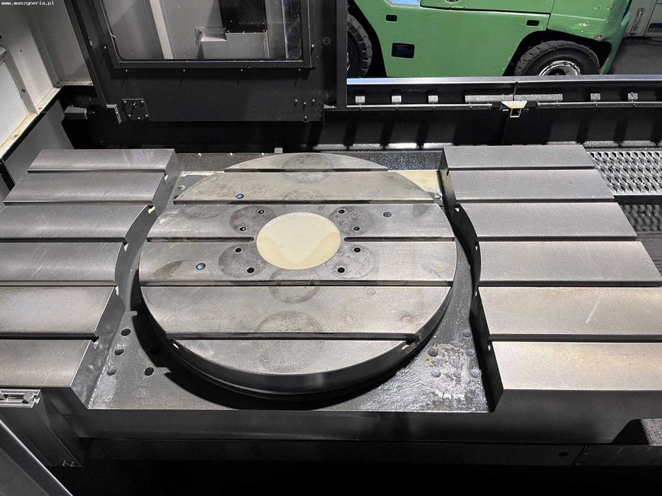 Centrum obróbcze poziome CNC HAAS EC-1600ZT