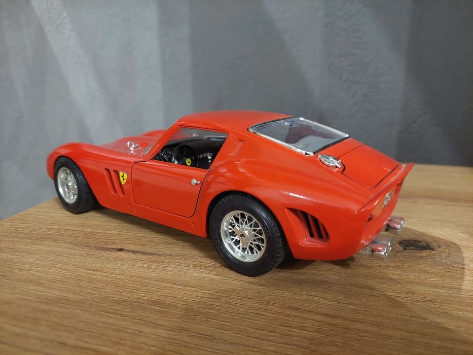 Model 1:18 Ferrari GTO Bburago