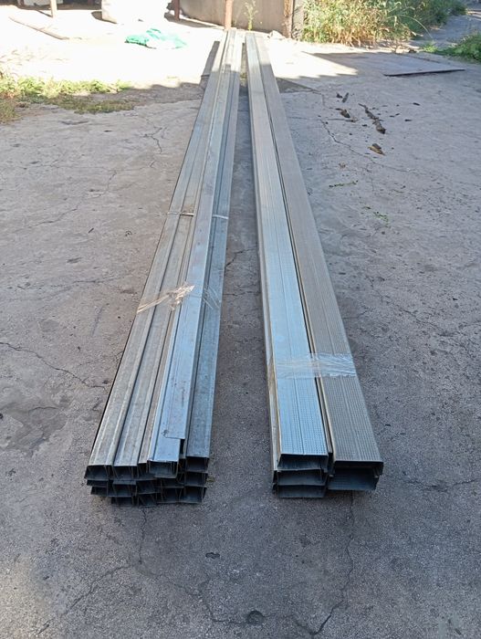 Продам остатки профиля уд и сд  длина 4 метра.