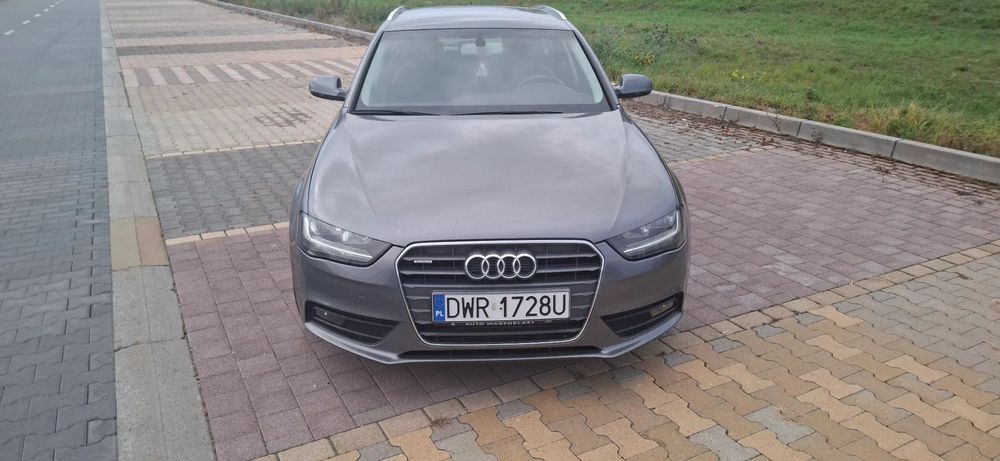 Audi A4 Avant AUDI A4 B8 2.0TDI quattro