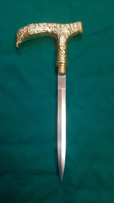 Трость для ходьбы с секретом