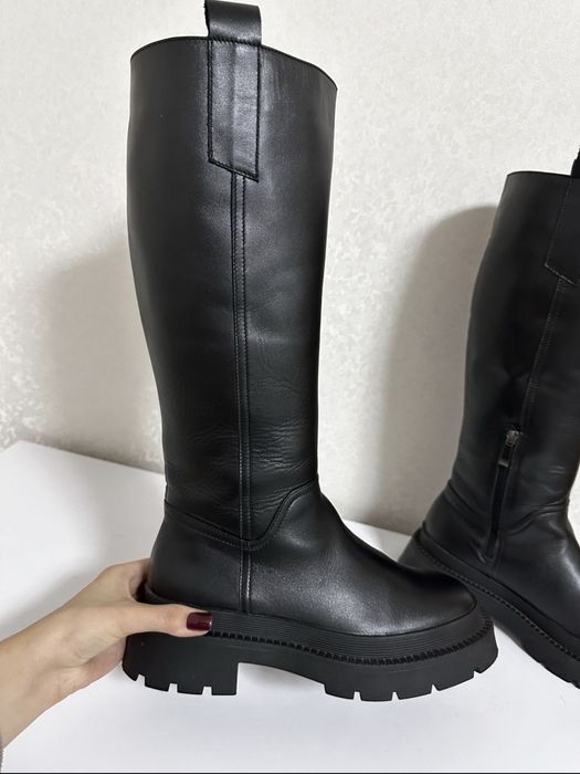 Жіночі  зимові шкіряні сапожки- ботфорди- труби