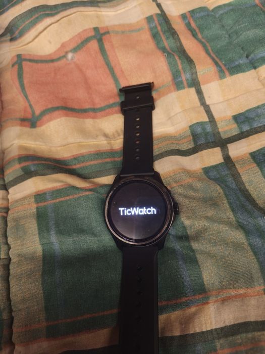 Smartwatch  ticwatch pro 5