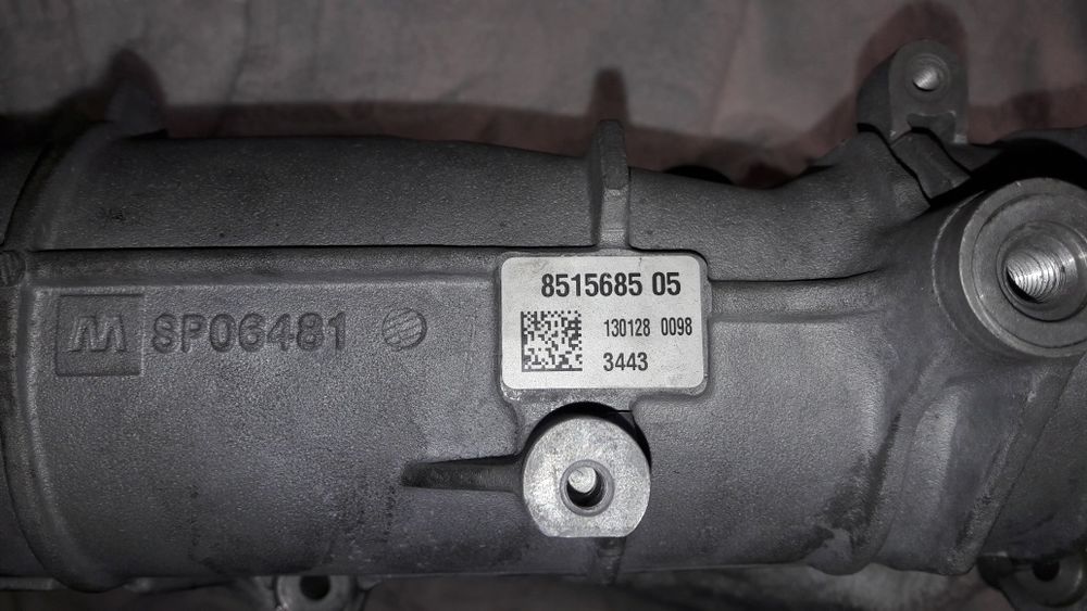 Kolektor ssący N57D30C 381kM