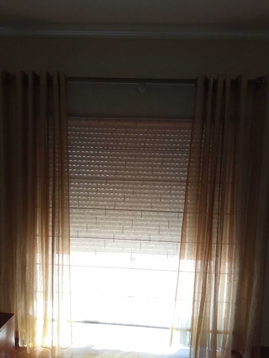 Cortinas para quarto, em bom estado!!
