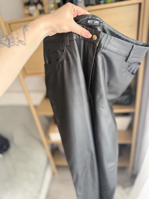 Шкіряні брюки  Must Have