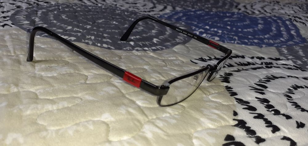 Vendo óculos vogue e ray ban