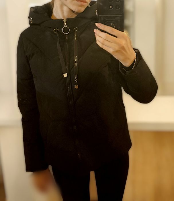 Куртка жіноча, буде на 42 розмір