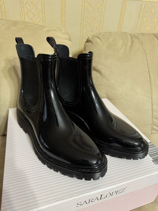 Резинові черевики нові 38 розмір