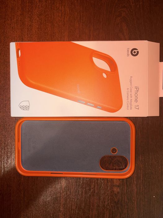 Продам чохол Beats Iphone 17
