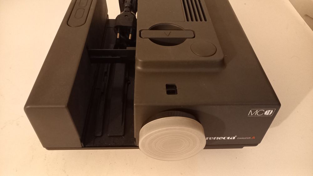 Projector de slides Reflecta