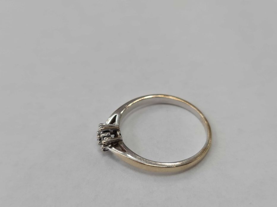Apart! Piękny złoty pierścionek/ 585/ 1.76 gram/ R13.5/ Białe złoto