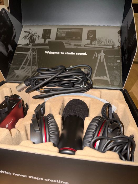 Focusrite Scarlett Solo Studio 4th Gen - zestaw studyjny