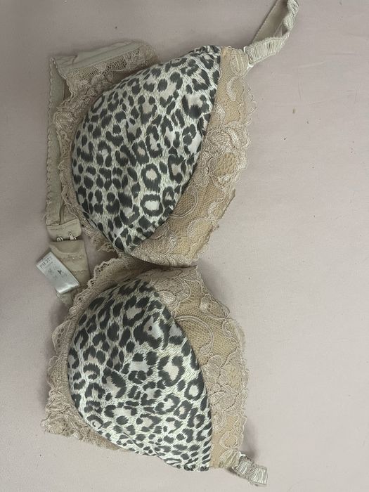 Biustonosz Kinga 80D