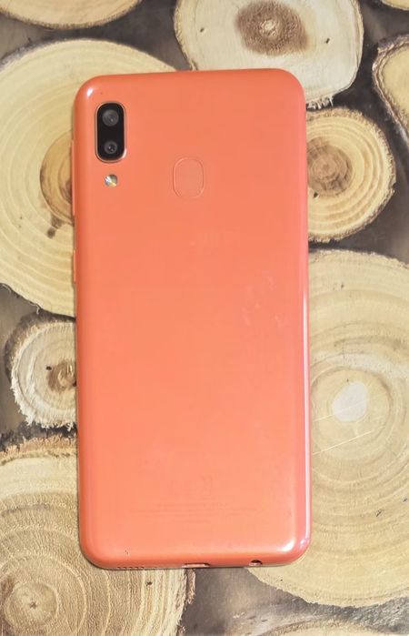 Samsung Galaxy A20e pomarańczowy