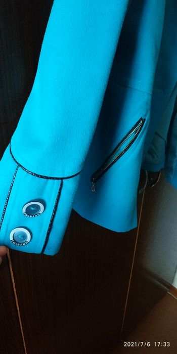 пиджачок и плащик 48-50 размера