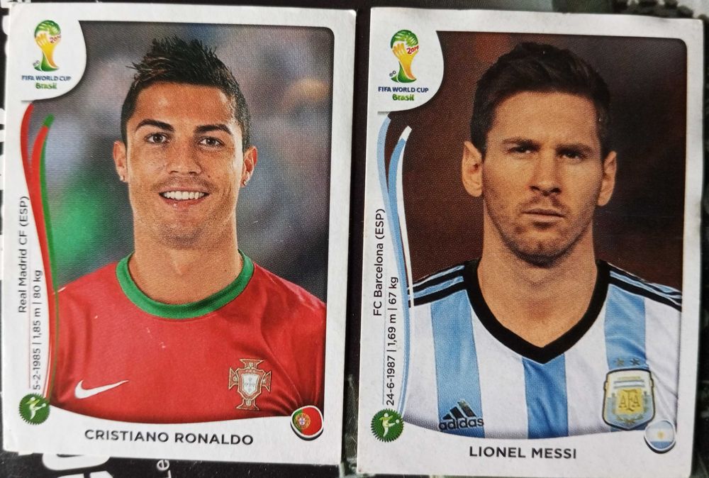 メッシ　C・ロナウド　panini 2014 BRASIL worldcup Panini Brasil 2014 - Ronaldo & Messi Carcavelos E Parede • OLX.pt