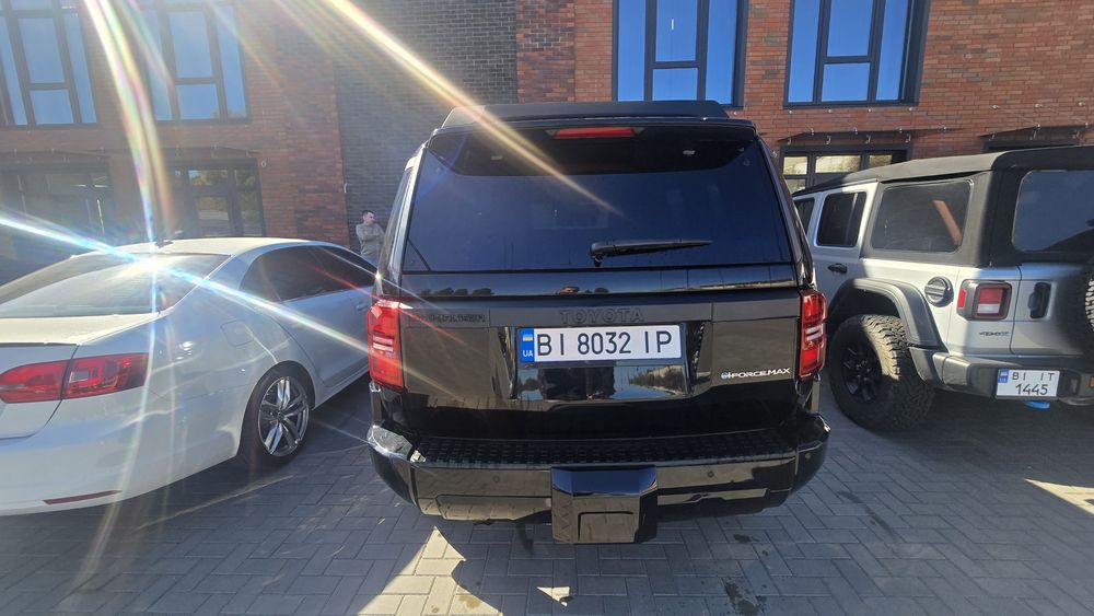Toyota Land Cruiser 250, 2024 roga