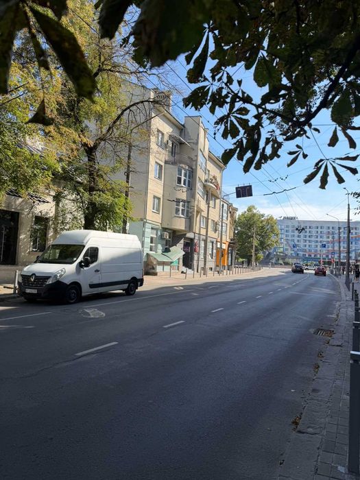 3 кімнатна в центрі навпроти 11 школи. Новобудова- 82 м². Лепкого. 3-й поверх. Євідновлення