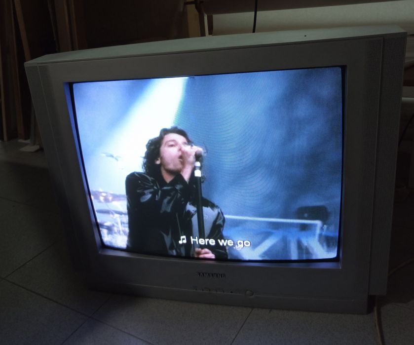 TV CRT Samsung CW28 melhor oferta