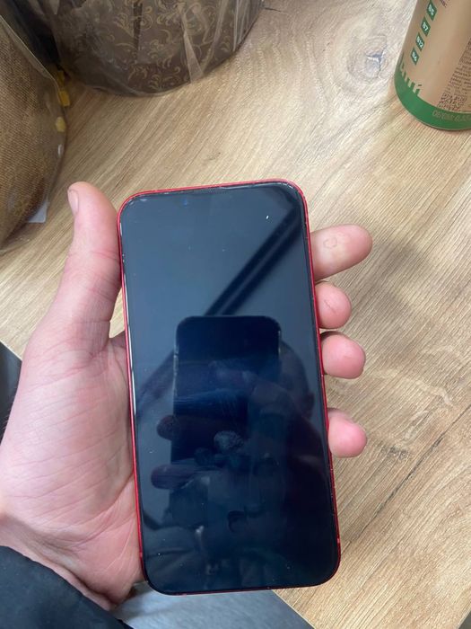 Продам Iphone 13