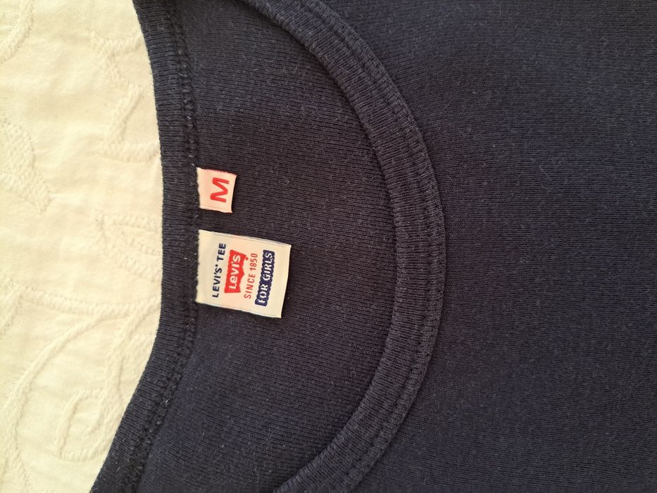T shirt levi's M azul escuro