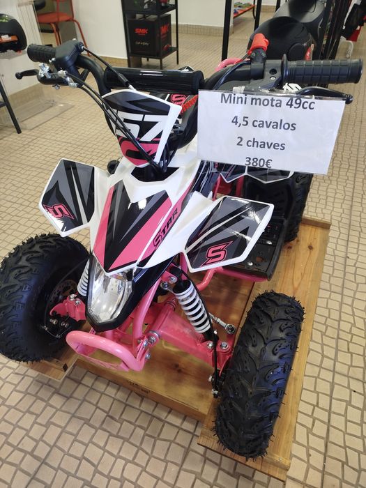 Moto 4 criança nova