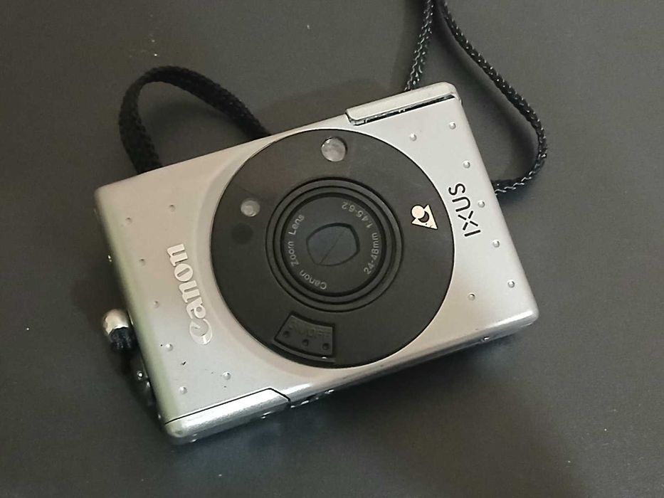 фотоапарат Canon IXUS