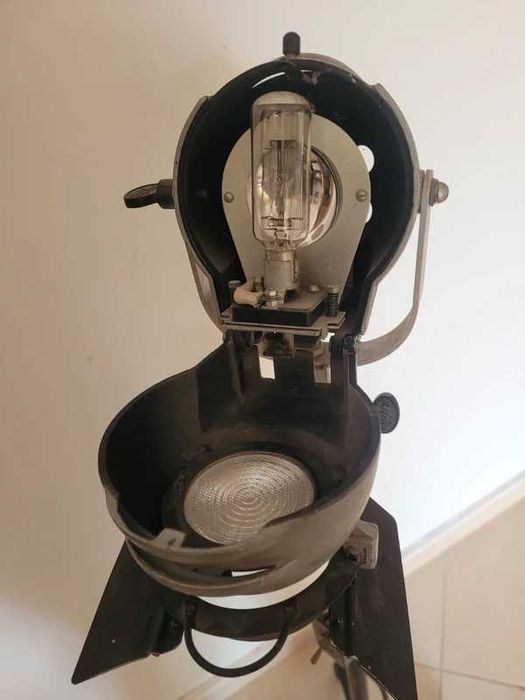 Projector teatro antigo