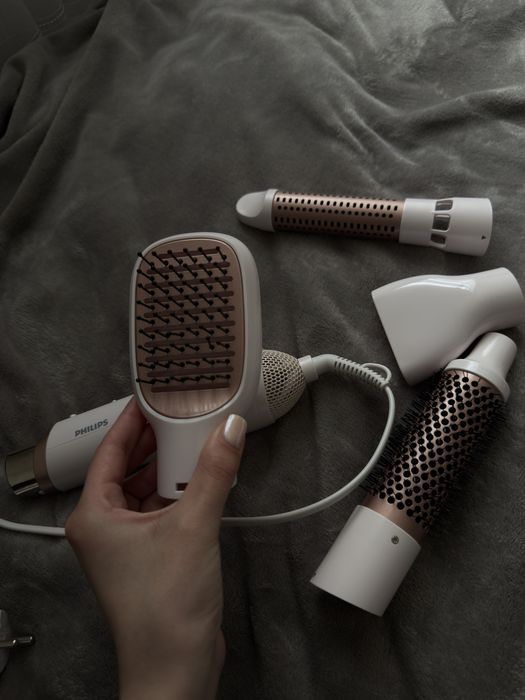 Фен для волосся Philips