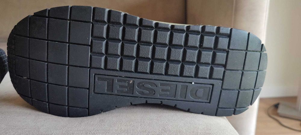 Sapatilhas Diesel tam. 42.5 em excelente estado