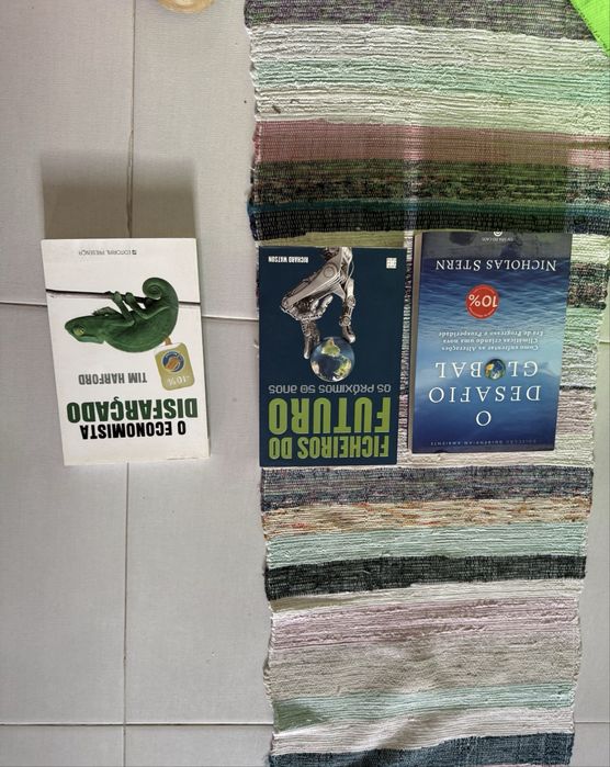 Livros em diferentes preços