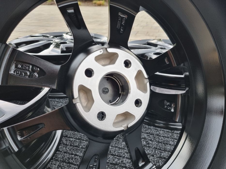 Suzuki 15 " Swift Ignis Alto Baleno 4x100 nowe felgi czarne alufelgi