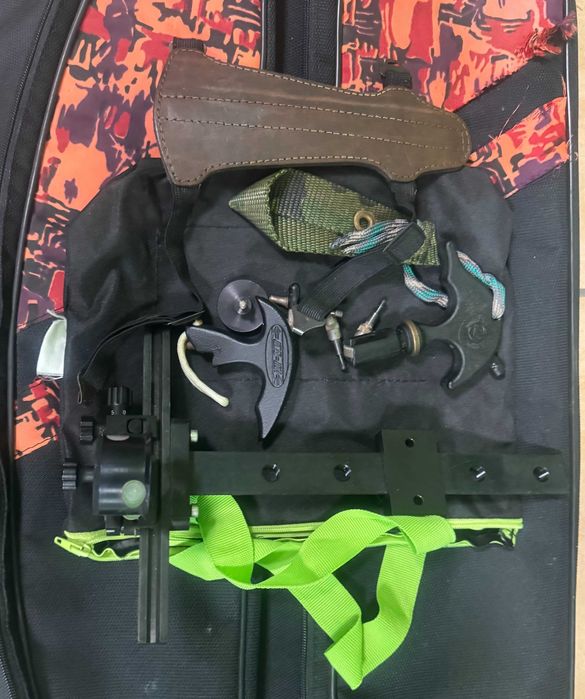 Mocny Łuk Bloczkowy PSE Game Sport Nova + Strzały Akcesoria futerał